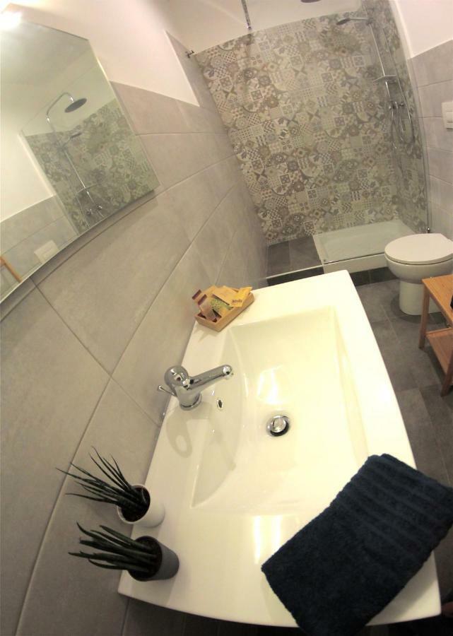B&B Terre Di Catania Exterior photo